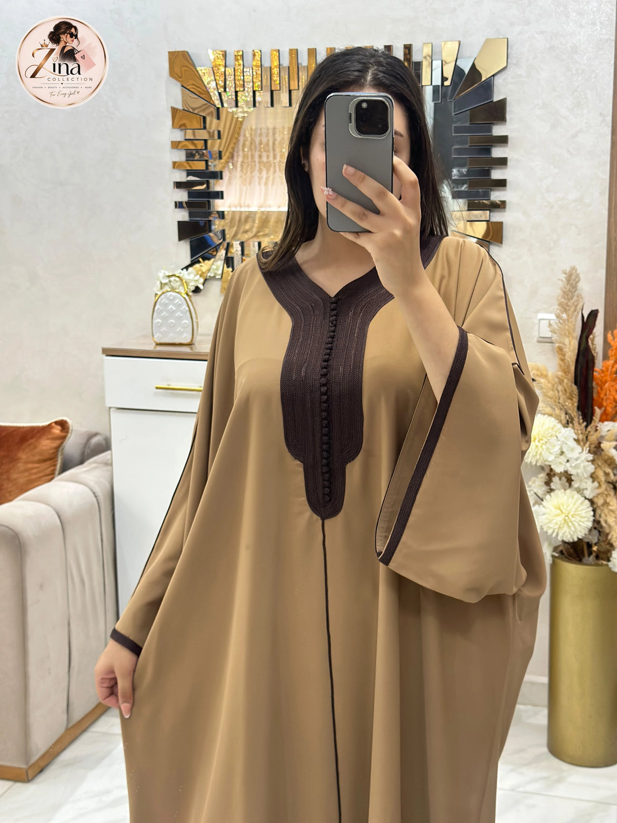 Kaftan en Crêpe Rosa avec sfifa et aakad — beige & marron — detail 3