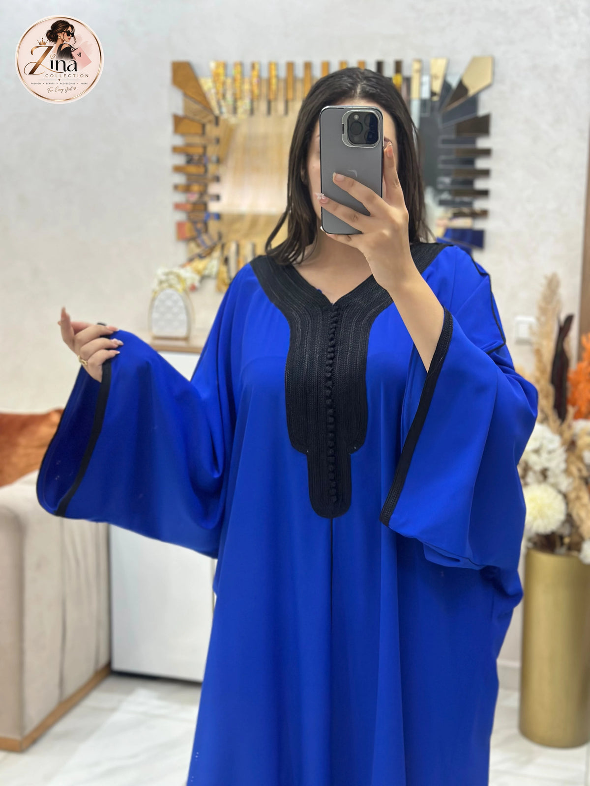 Kaftan en Crêpe Rosa avec sfifa et aakad — bleu royal & noir — detail 1