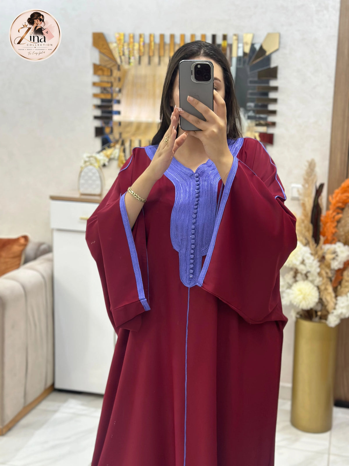 Kaftan en Crêpe Rosa avec sfifa et aakad — bordeaux & lavande — detail 1