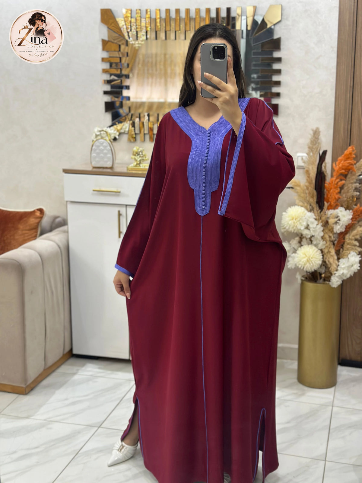 Kaftan en Crêpe Rosa avec sfifa et aakad — bordeaux & lavande — vue ensemble
