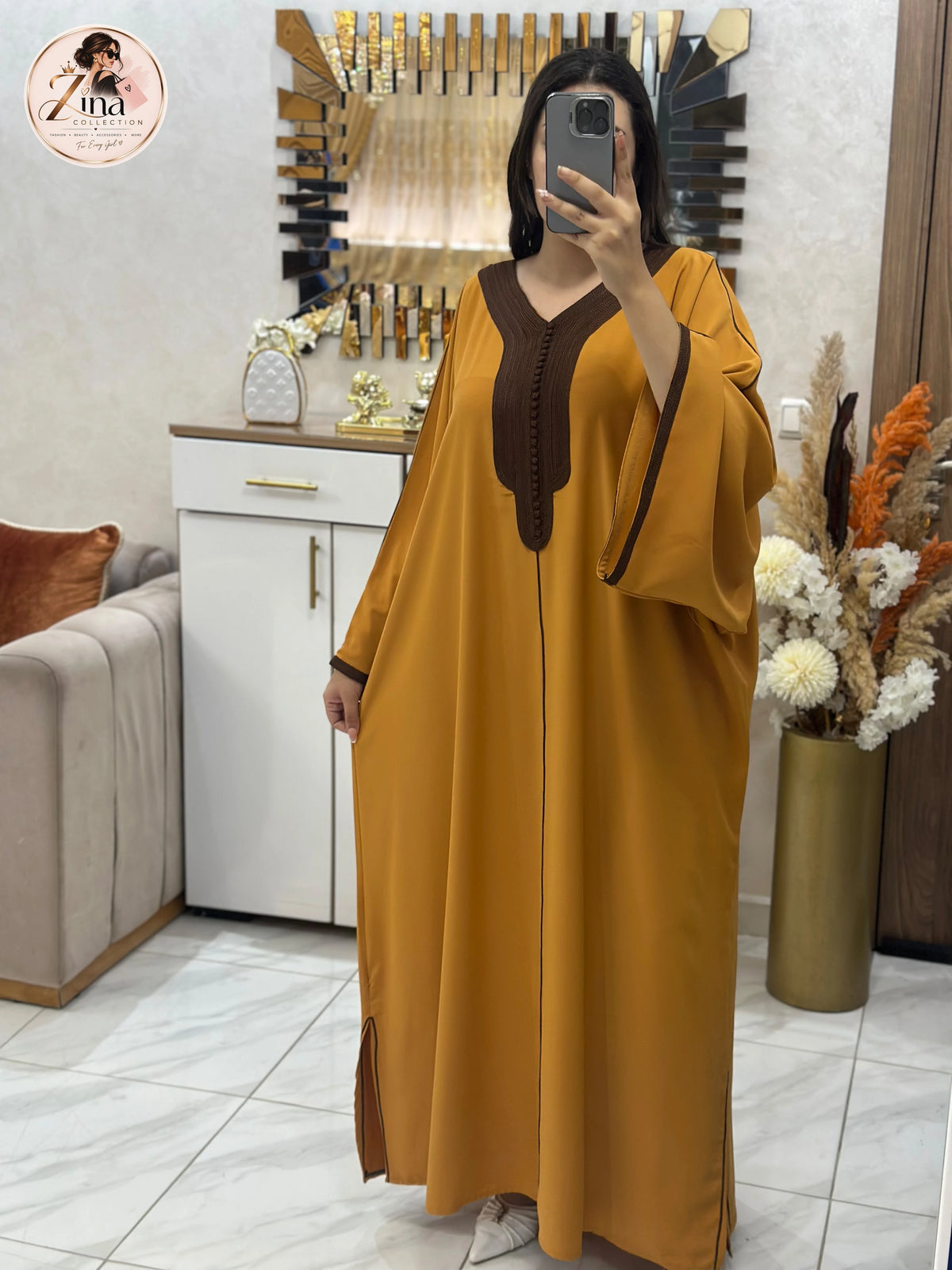 Kaftan en Crêpe Rosa avec sfifa et aakad — moutarde & marron — vue ensemble